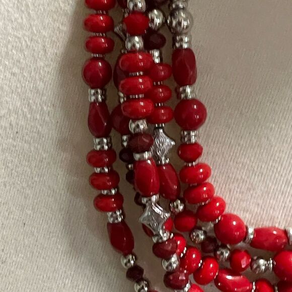 Premier Designs “Red My Mind”  Elegant Red and Silver Beaded Necklace #PDNK2 - Picture 6 of 8